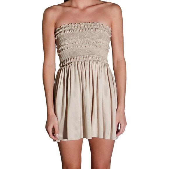 Elegant Strapless Cream Dress - Picture 1 of 1